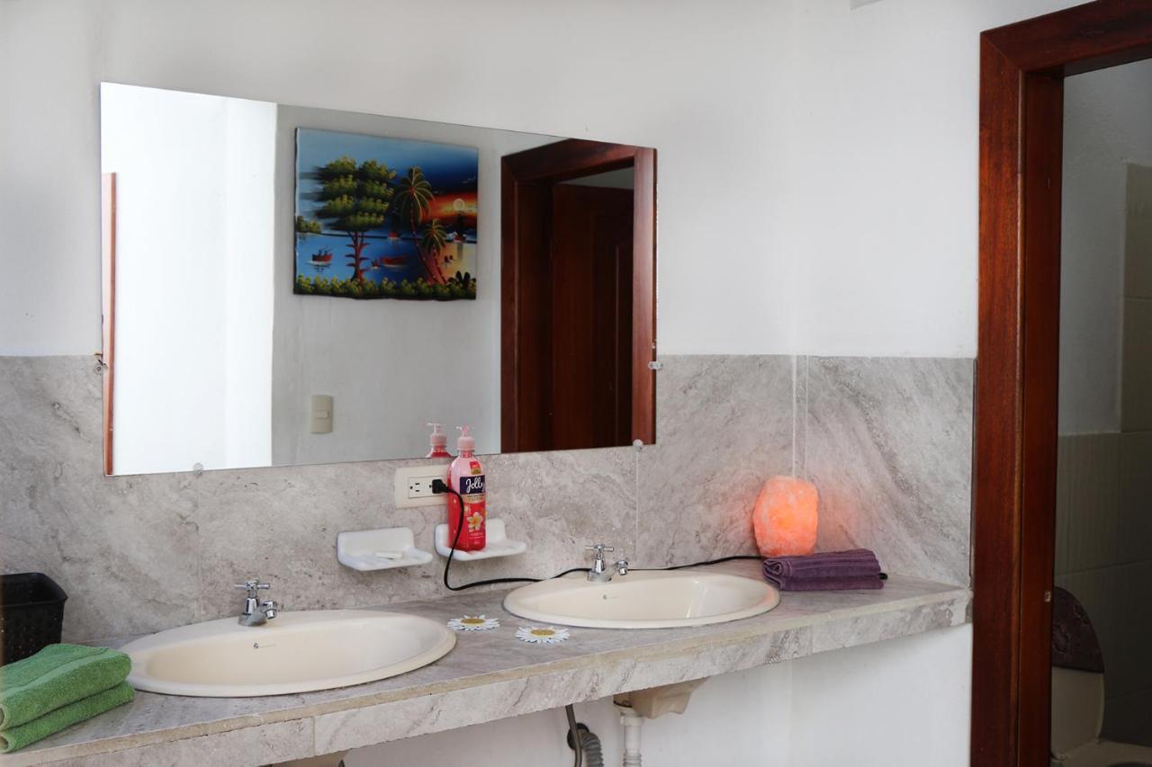Hostel Las Palmas Вилкабамба Екстериор снимка